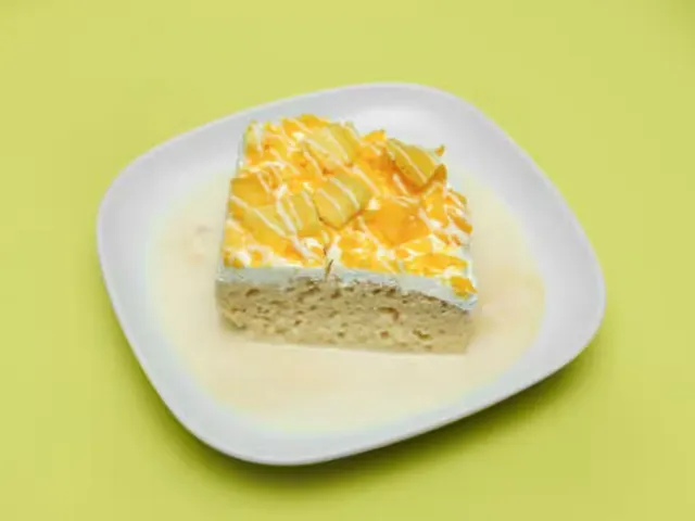 Alphonso Mango Milk Cake