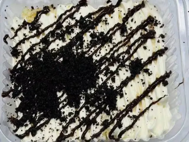 Oreo Milk Cake