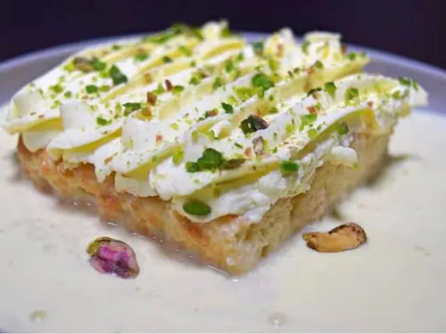 Pistachio Milk Cake
